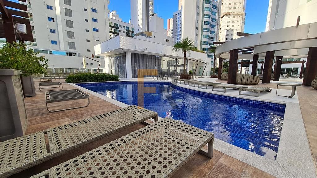 Apartamento de 3 quartos, 165m² no bairro Pioneiros, em Balneário Camboriú | Eu Corretor