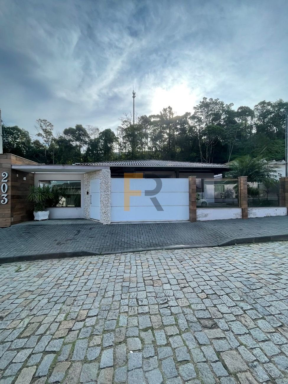 Casa de 3 quartos, 230m² no bairro Margem Esquerda, em Gaspar | Eu Corretor