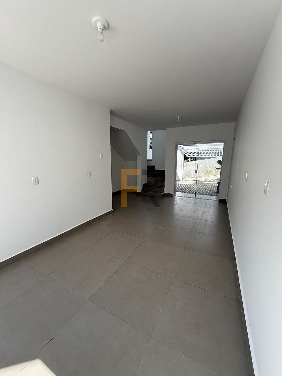 Sobrado de 2 quartos, 60m² no bairro Escola Agrícola, em Blumenau | Eu Corretor