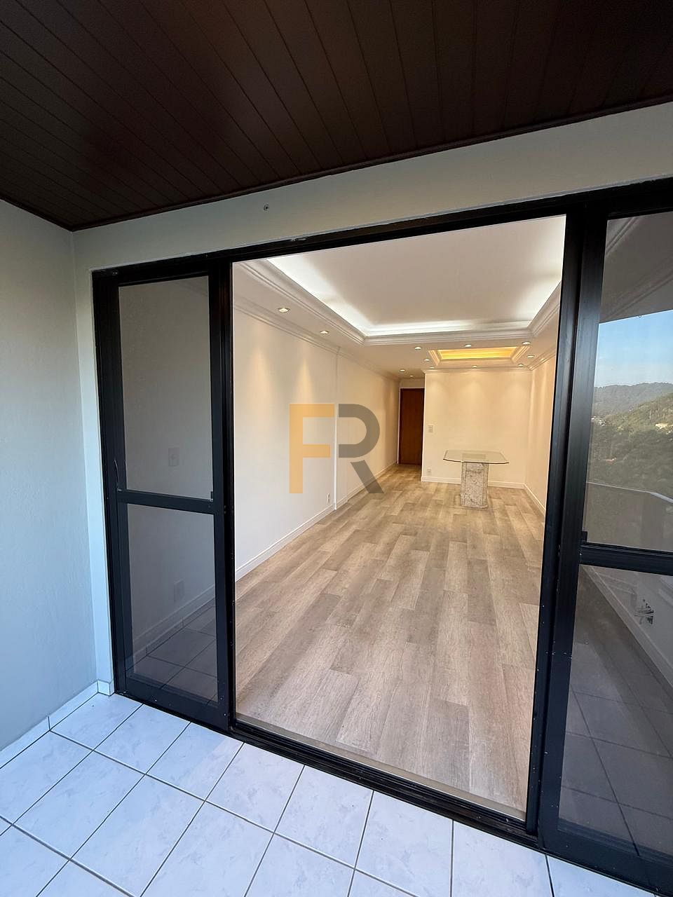 Apartamento de 3 quartos, 96m² no bairro Ponta Aguda, em Blumenau | Eu Corretor